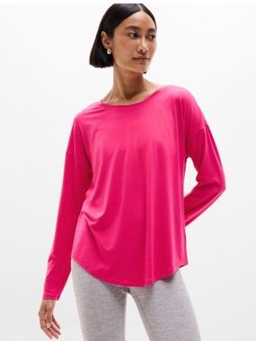 NWOT Athleta Move with Ease Top